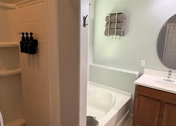 4bed 2bath Retreat - 120inch Theater * Corona de Tucson
