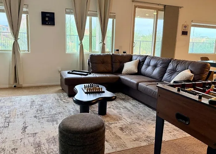 4bed 2bath Retreat - 120inch Theater Holiday home Corona de Tucson