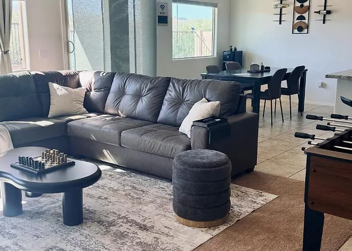 4bed 2bath Retreat - 120inch Theater * Corona de Tucson