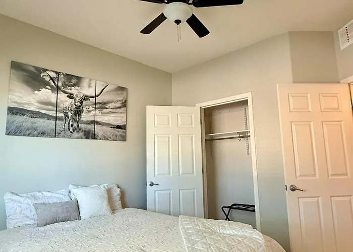 Holiday home 4bed 2bath Retreat - 120inch Theater Corona de Tucson